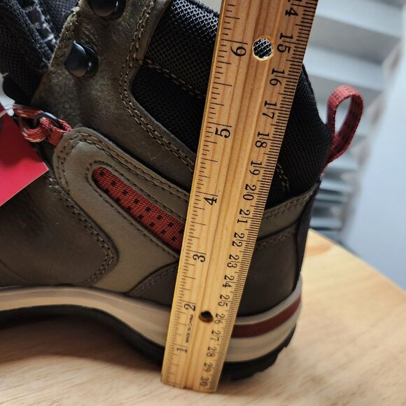 Wolverine Chisel 2 Waterproof Hiker Boots – Women’s 8.5 W, New in Box - Picture 12 of 12